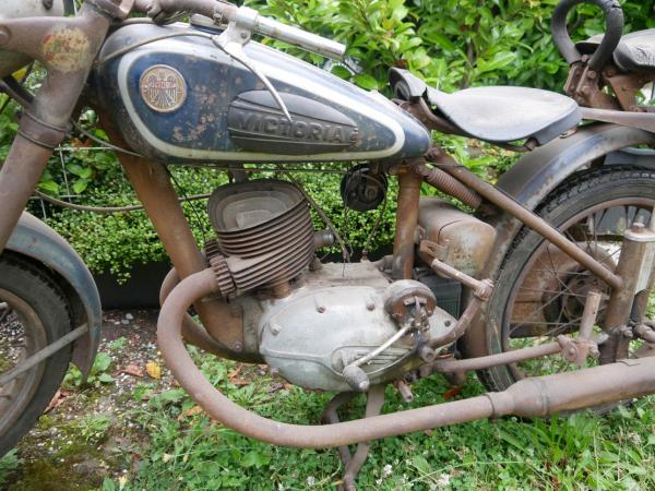 Motorrad: Victoria KR 25 HM in gutem Originalzustand---gut erhalten---Halbnabe---